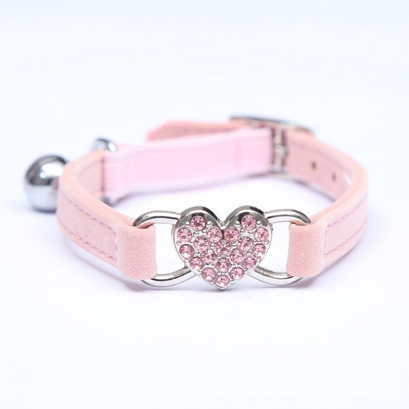 Collar de terciopelo con cascabel para mascotas