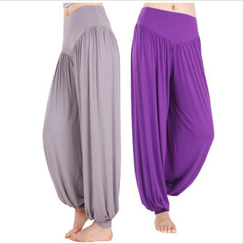Pantalón deportivo holgado tipo bombacho para mujer