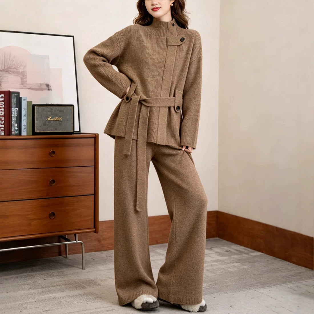Conjunto de punto con cárdigan y pantalón ancho ajustable