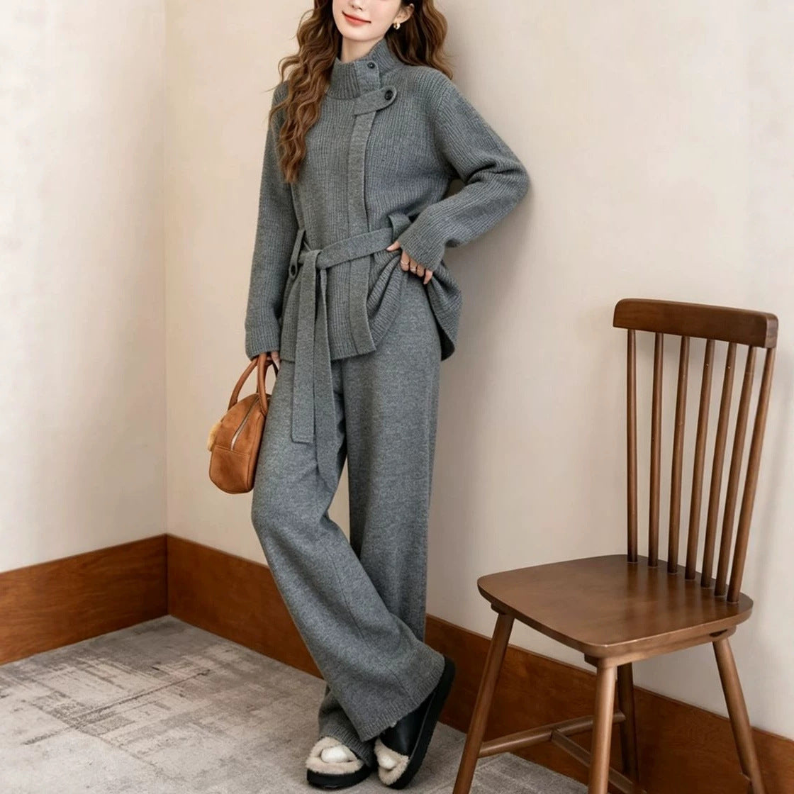 Conjunto de punto con cárdigan y pantalón ancho ajustable