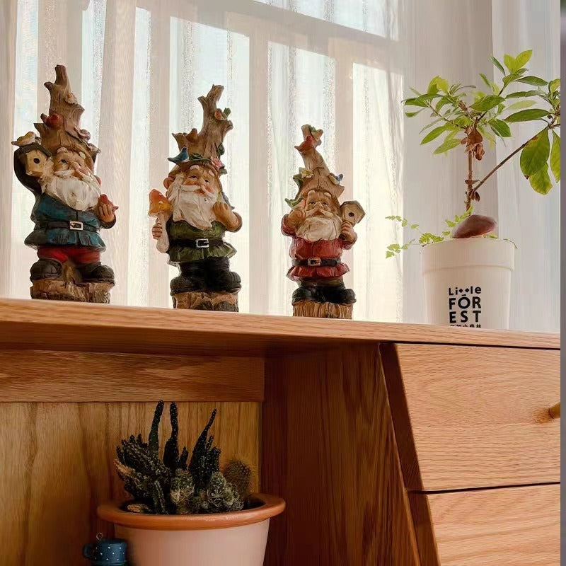 Figura de duende de resina para jardín